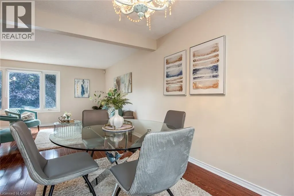 64 SABRINA Crescent