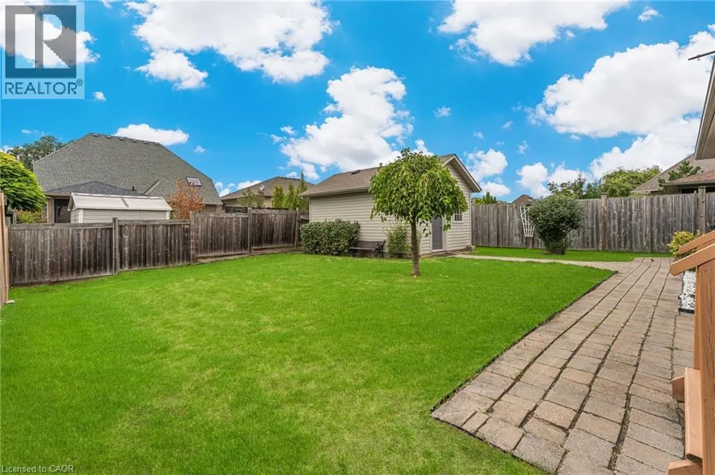 33 SARAH Crescent