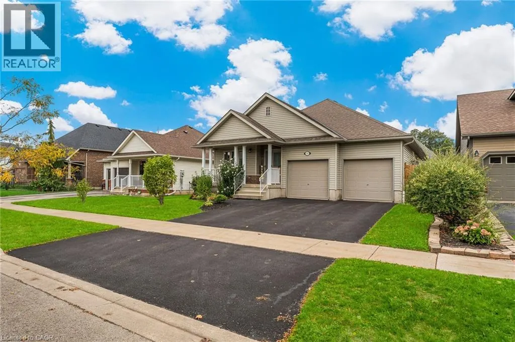 33 SARAH Crescent