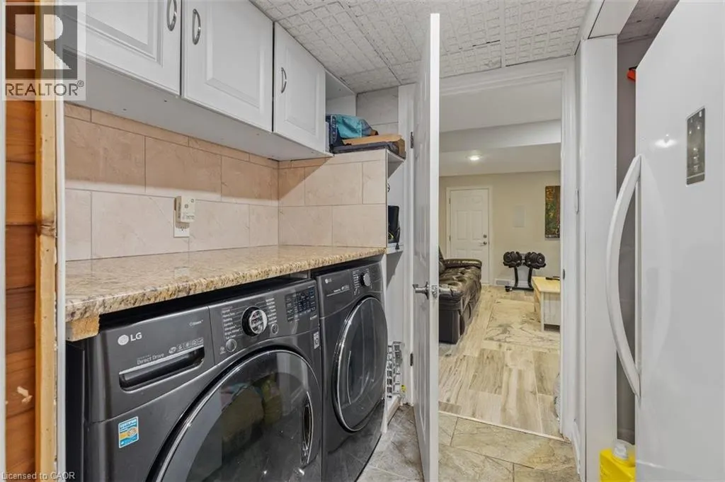 40 RENNIE Drive