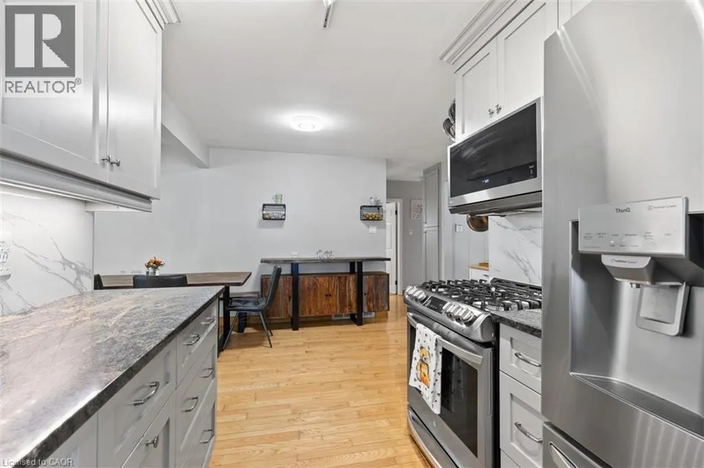 40 RENNIE Drive
