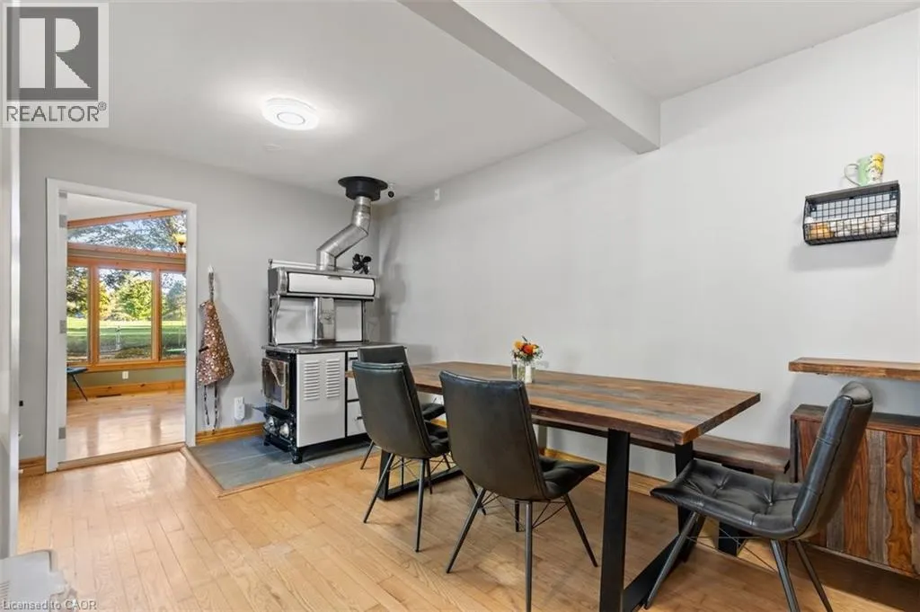 40 RENNIE Drive