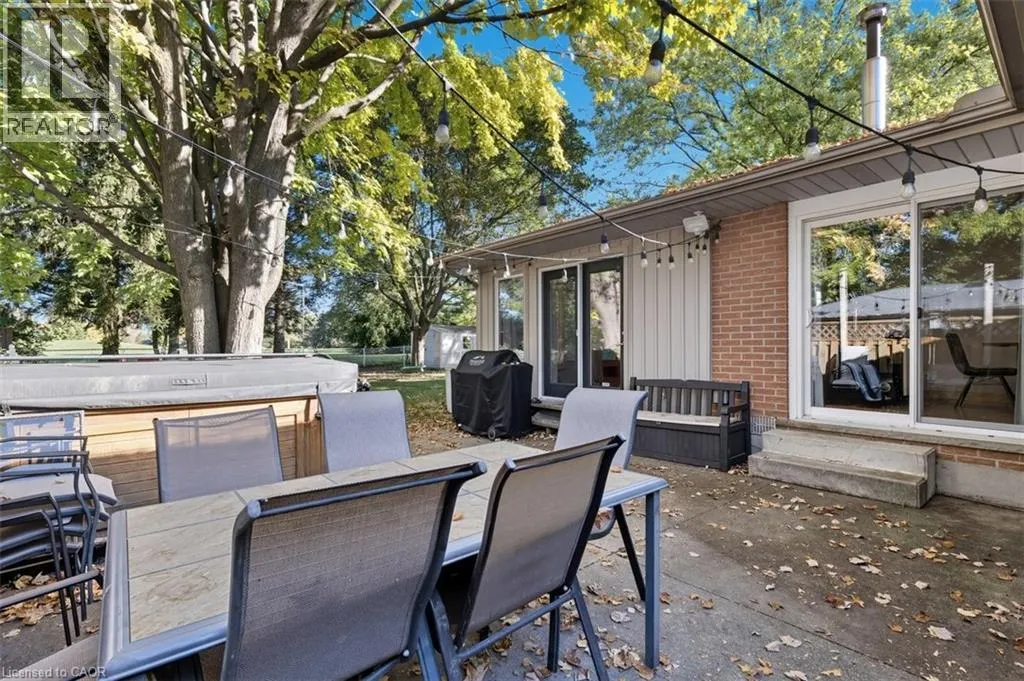 40 RENNIE Drive