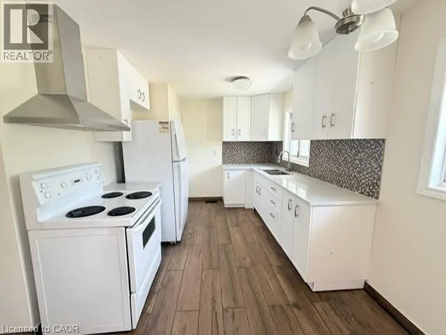 1090 WINTERHALT Avenue Unit# Main, #Main