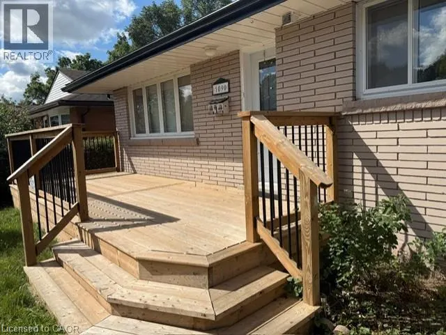 1090 WINTERHALT Avenue Unit# Main, #Main
