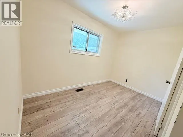 1090 WINTERHALT Avenue Unit# Main, #Main