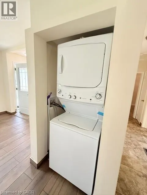 1090 WINTERHALT Avenue Unit# Main, #Main