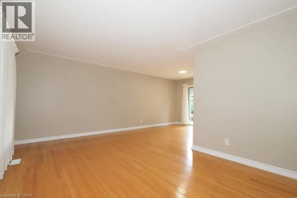 15 NIAGARA Road