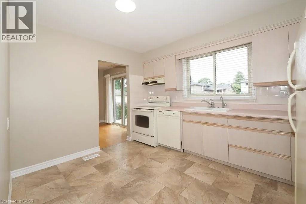 15 NIAGARA Road