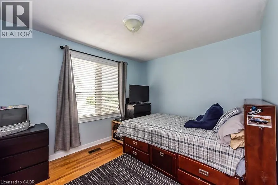 541 SANDMERE Place