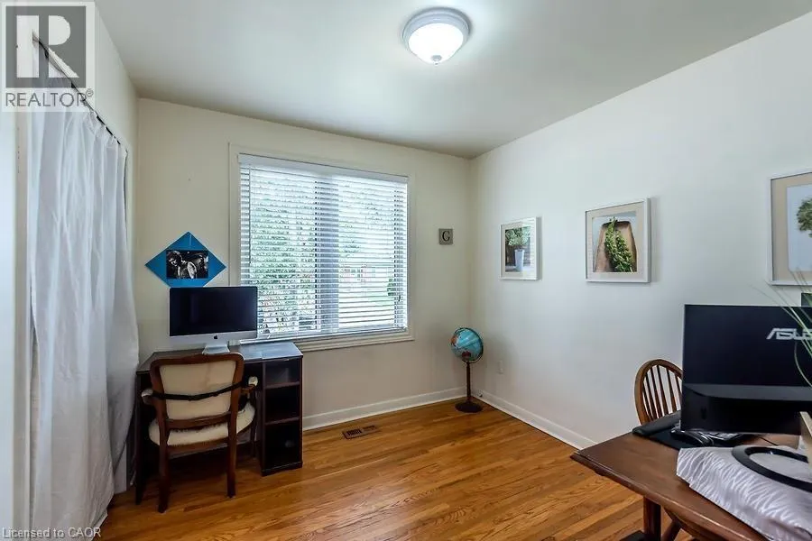 541 SANDMERE Place