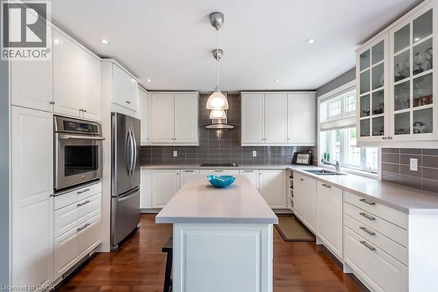 541 SANDMERE Place