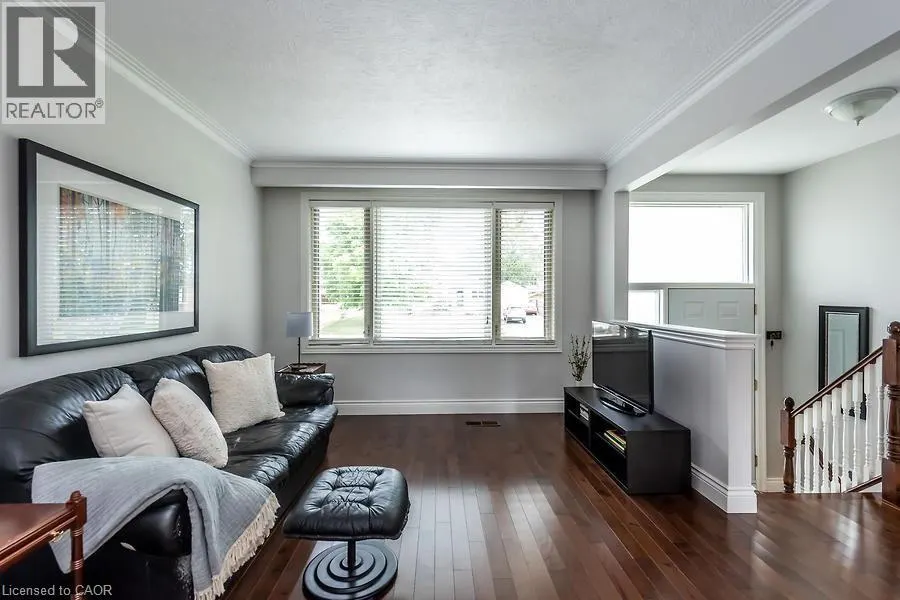 541 SANDMERE Place