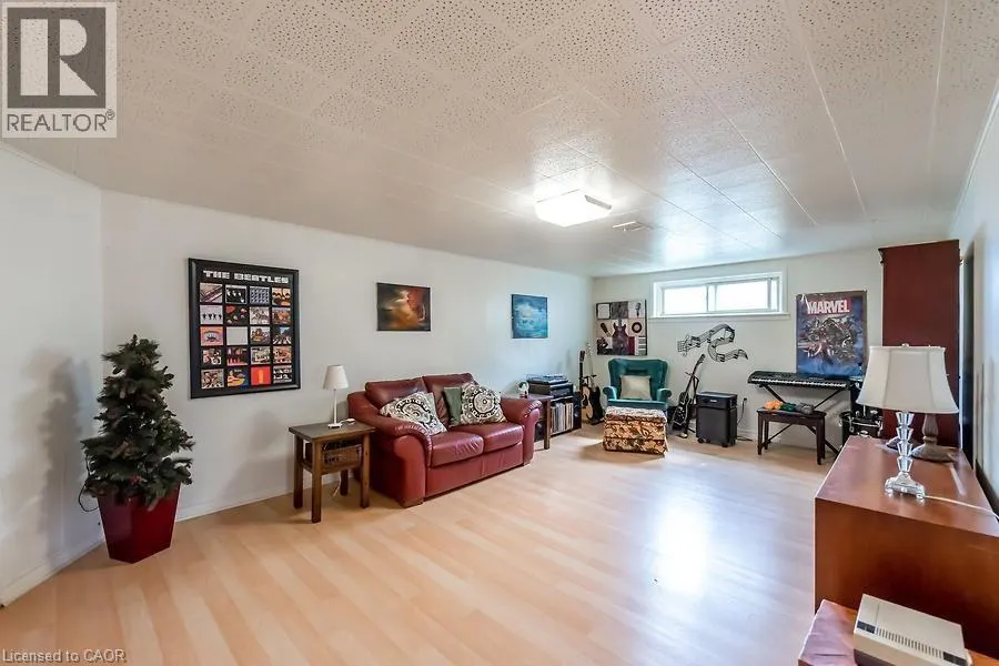 541 SANDMERE Place