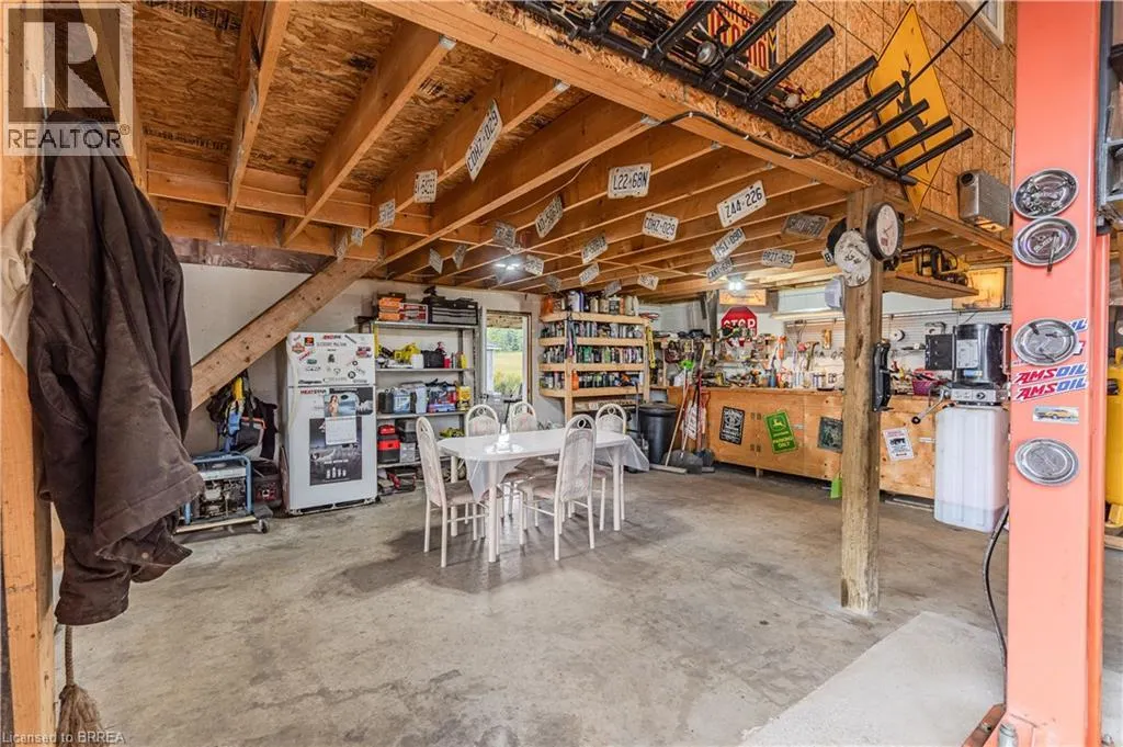 591 GOVERNORS Road E