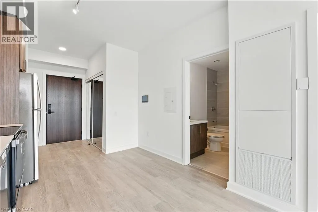 2782 BARTON Street E Unit# 1605, #1605