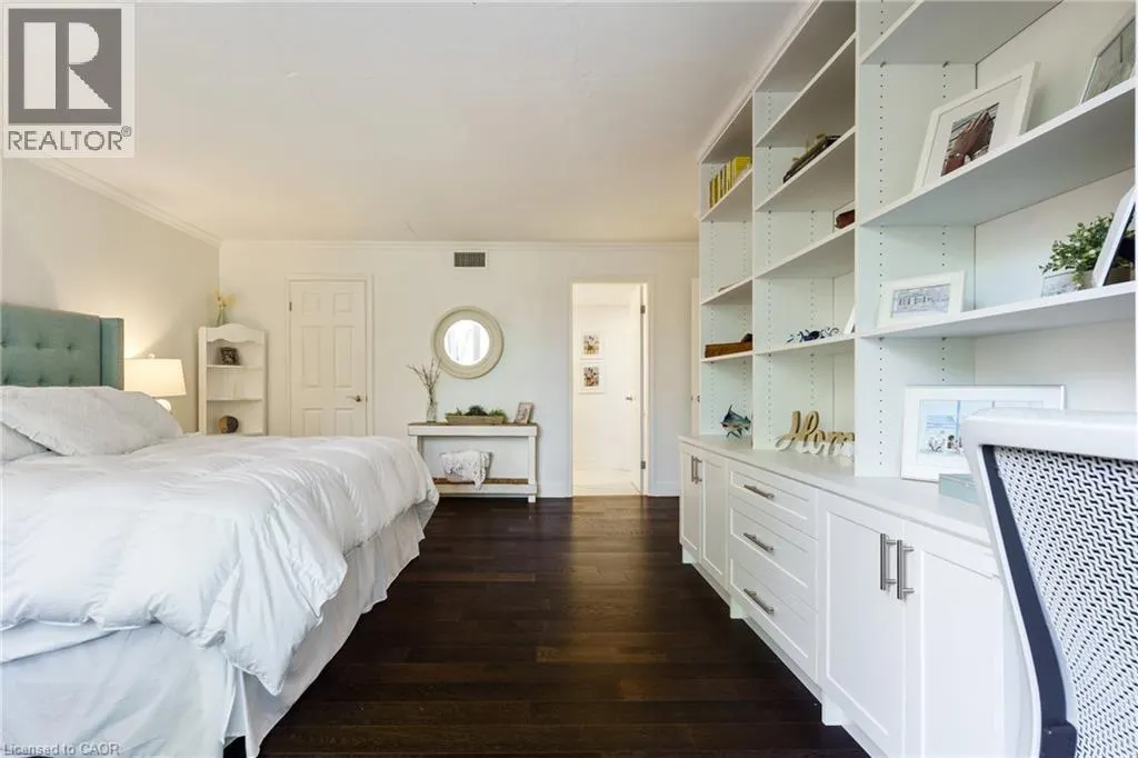 150 WILSON Street W Unit# 301, #301