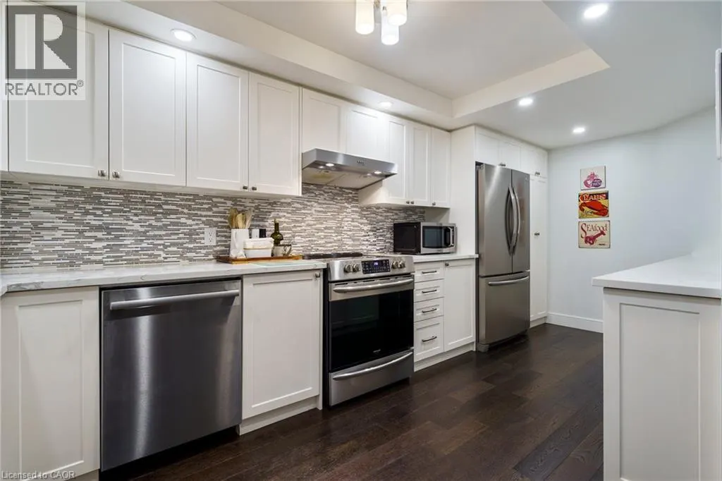 150 WILSON Street W Unit# 301, #301