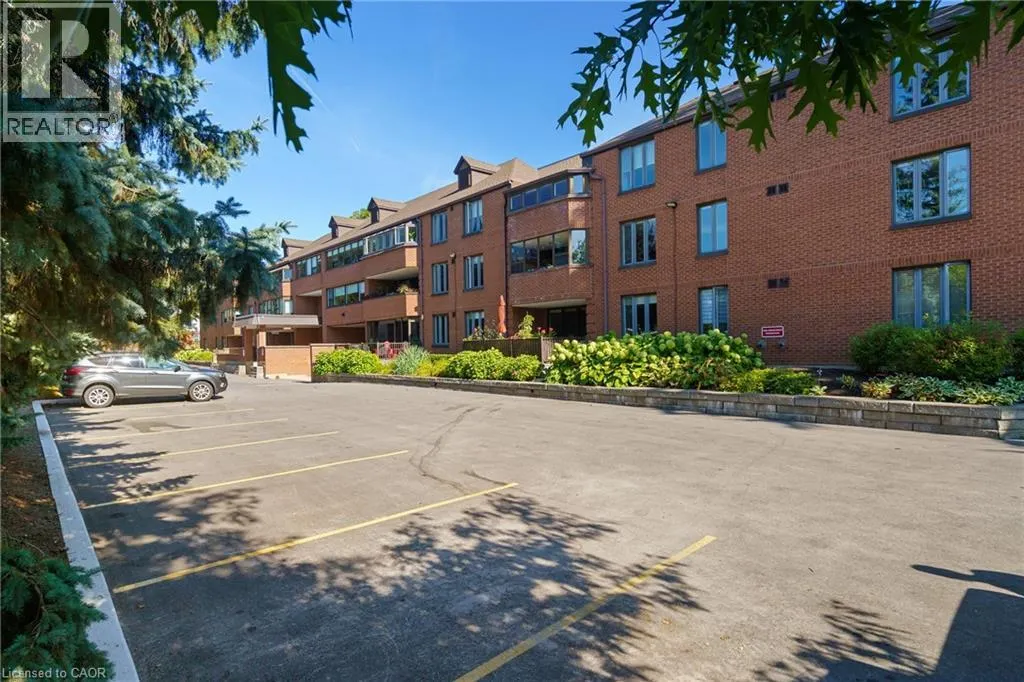 150 WILSON Street W Unit# 301, #301