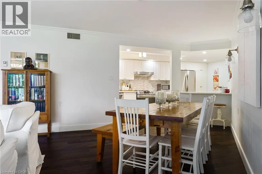 150 WILSON Street W Unit# 301, #301