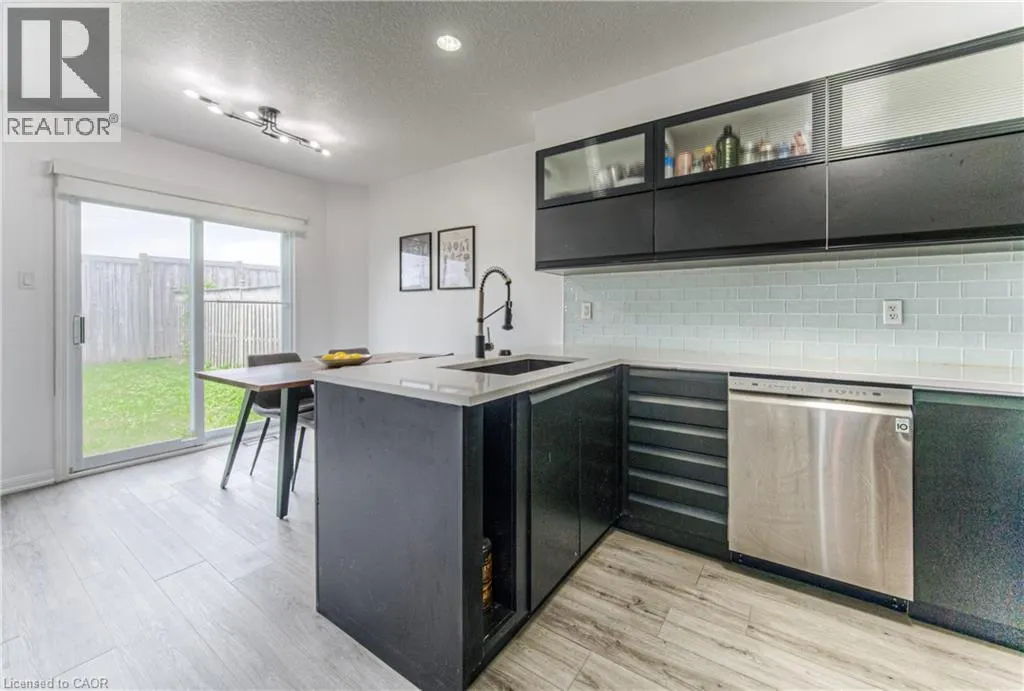 583 WINDFLOWER Crescent