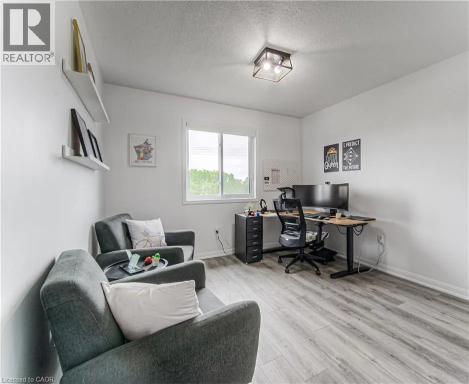 583 WINDFLOWER Crescent