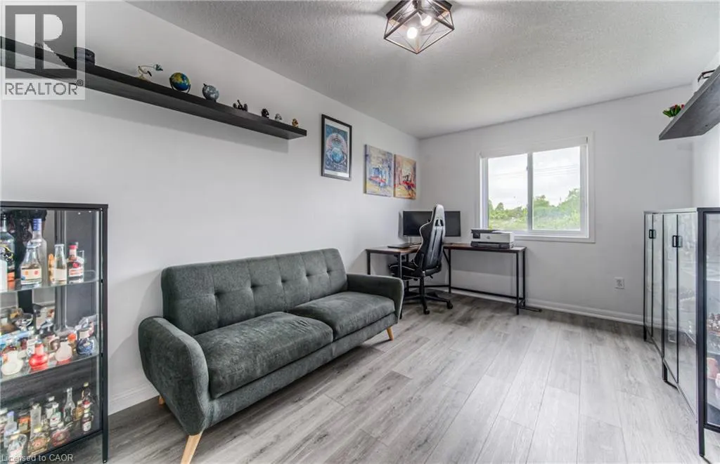 583 WINDFLOWER Crescent