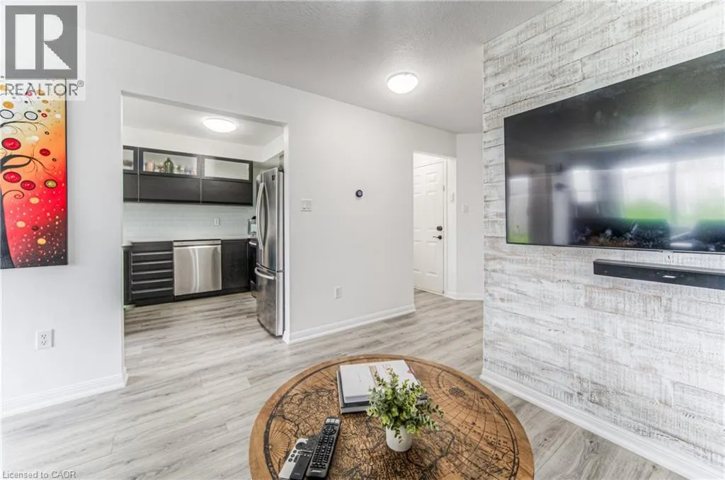 583 WINDFLOWER Crescent