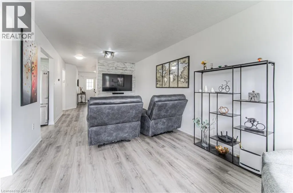 583 WINDFLOWER Crescent