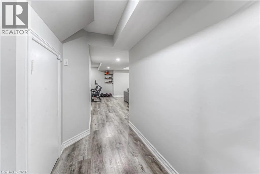 583 WINDFLOWER Crescent