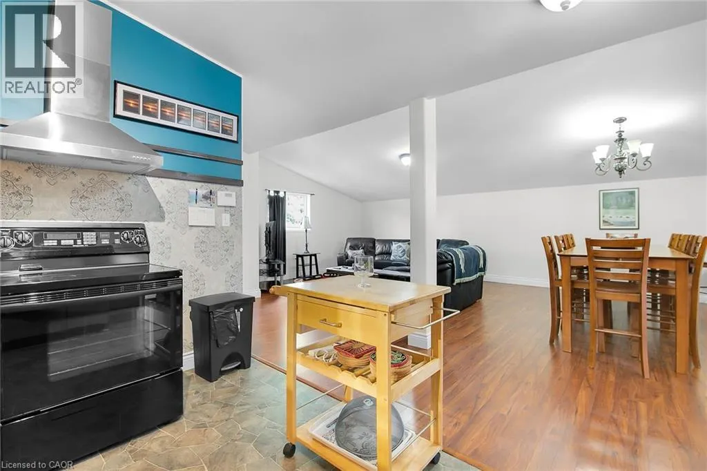 015193 GREY BRUCE Townline