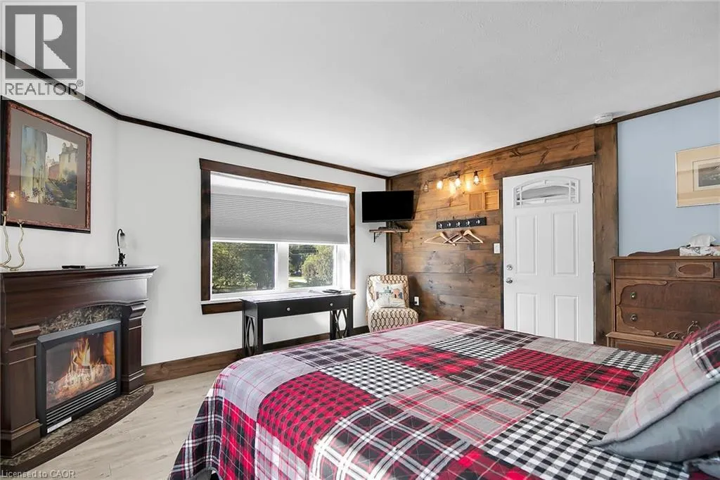 015193 GREY BRUCE Townline
