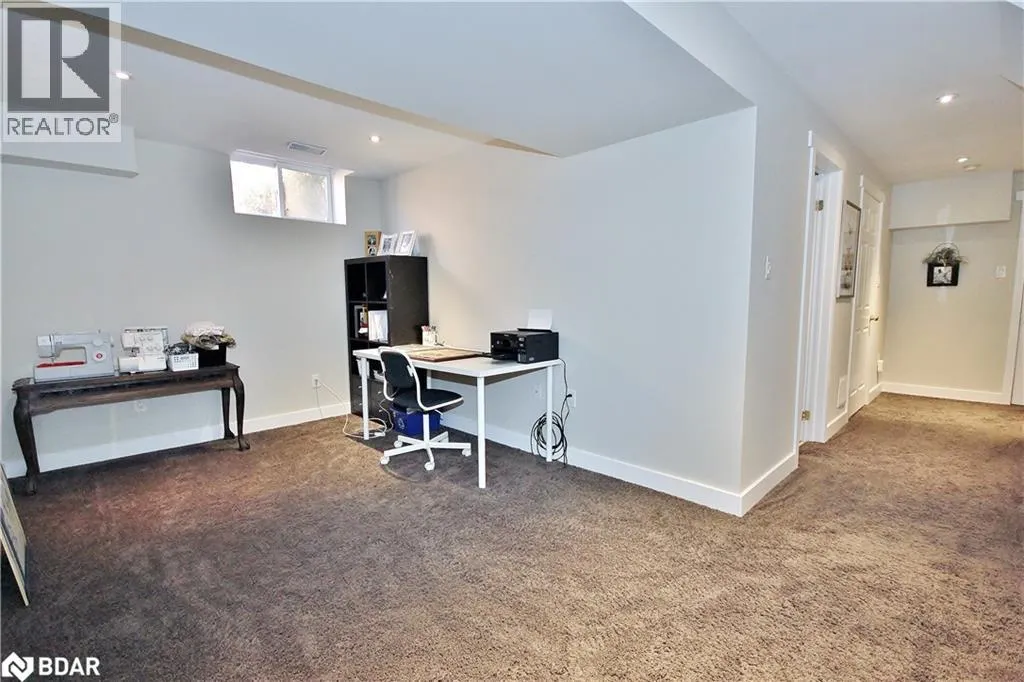 1084 WINNIFRED Court