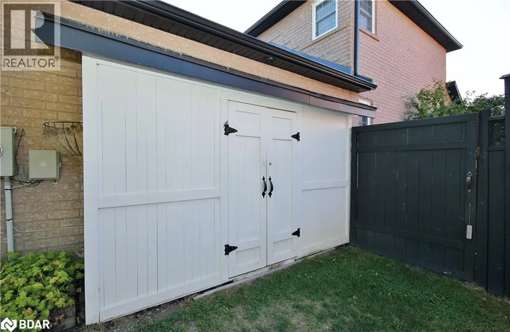 1084 WINNIFRED Court
