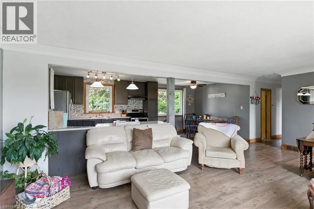 10 RIVERVIEW Boulevard