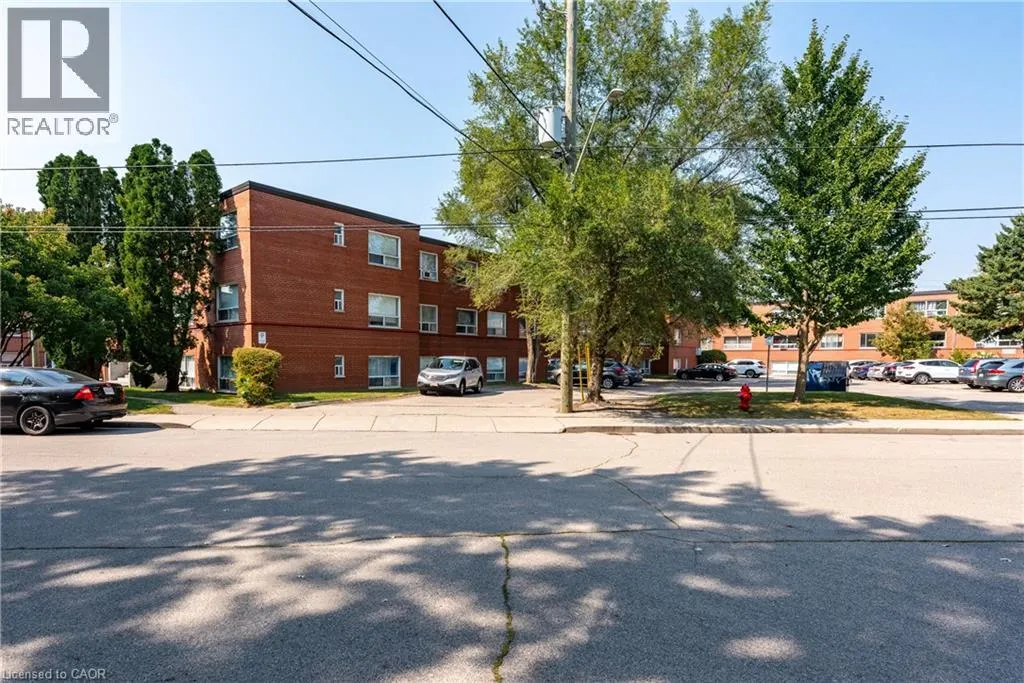 37 MERICOURT Road Unit# 208, #208