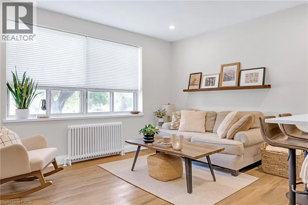 37 MERICOURT Road Unit# 208, #208