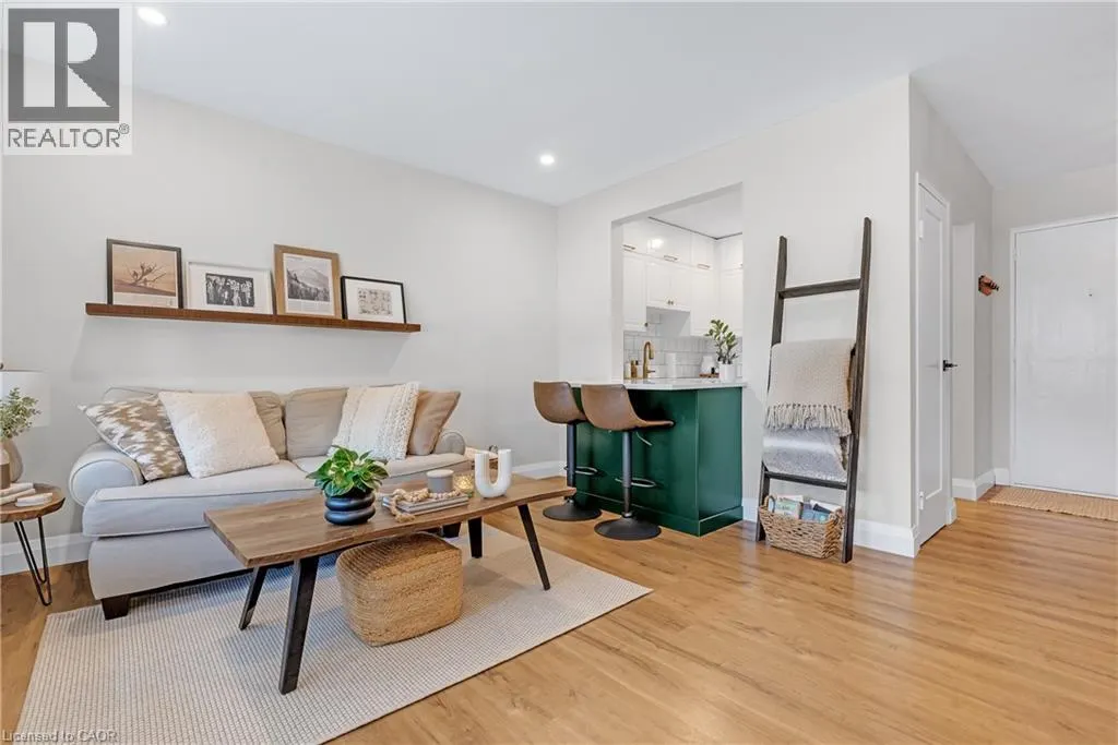 37 MERICOURT Road Unit# 208, #208