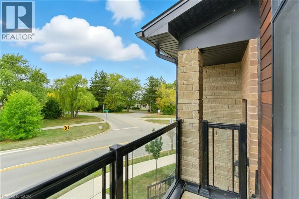 590 NORTH SERVICE Road Unit# 4, #4