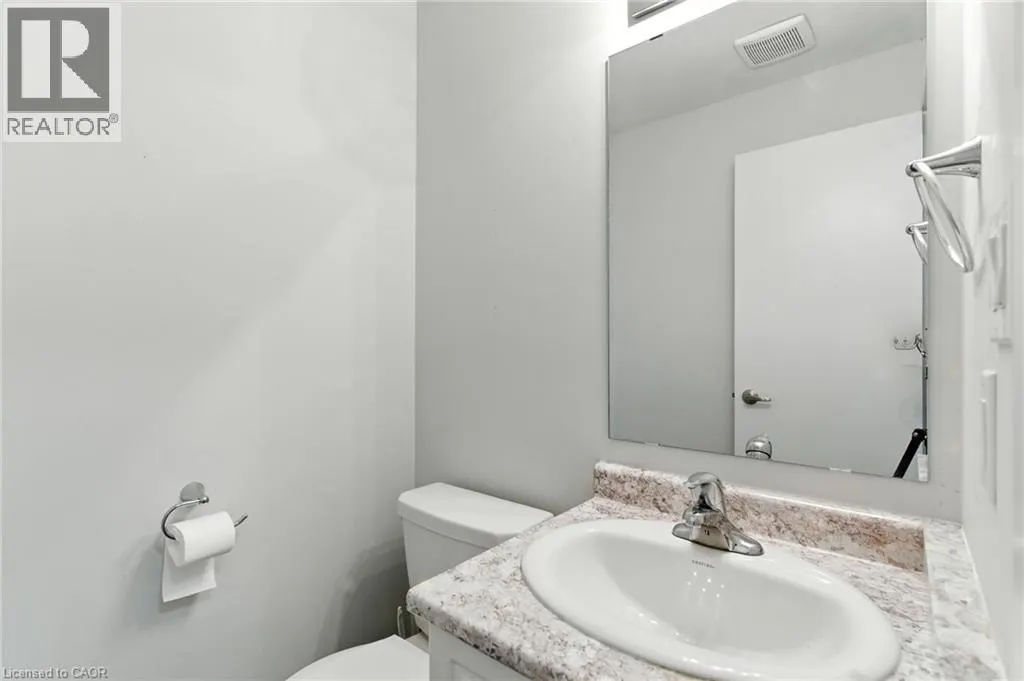 590 NORTH SERVICE Road Unit# 4, #4