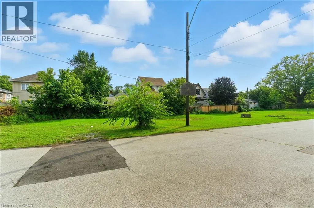 10 KNAPMANS Drive