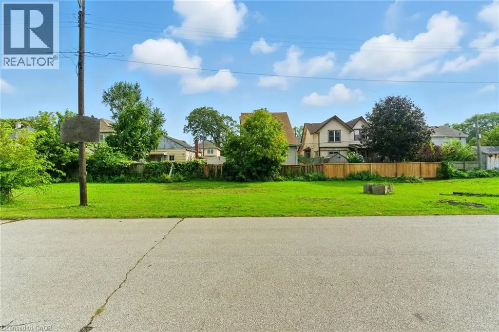 11 KNAPMANS Drive