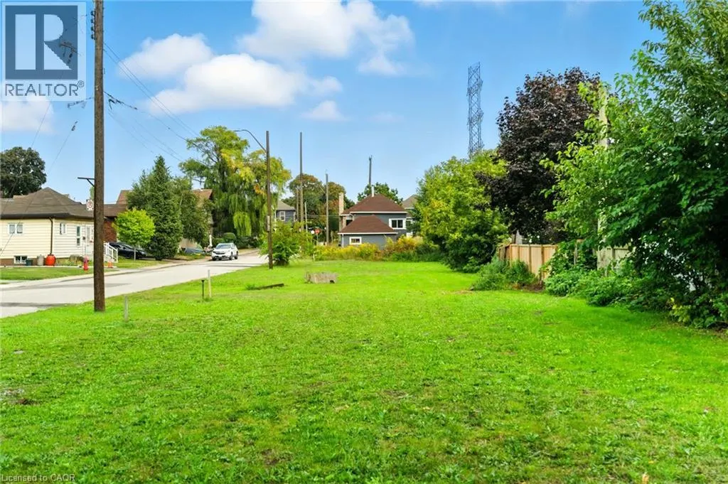 11 KNAPMANS Drive