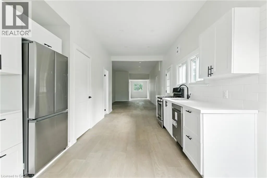 684 BEACH Boulevard