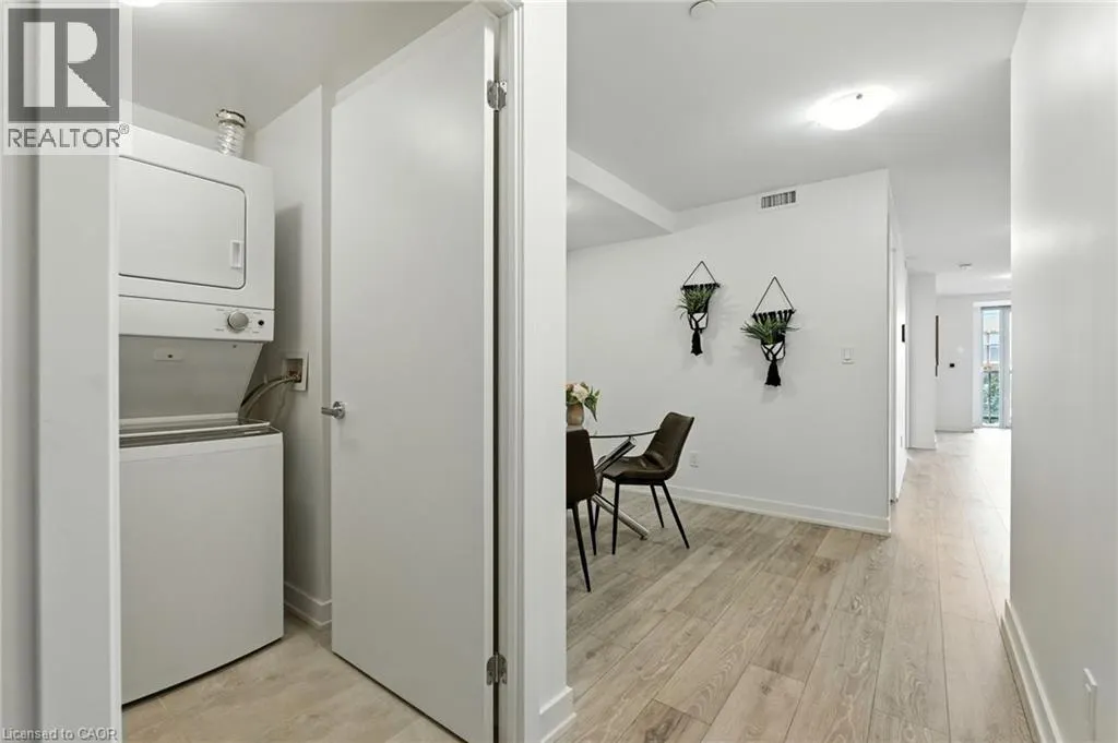 3210 DAKOTA Common Unit# A220, #A220