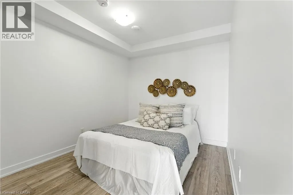 3210 DAKOTA Common Unit# A220, #A220