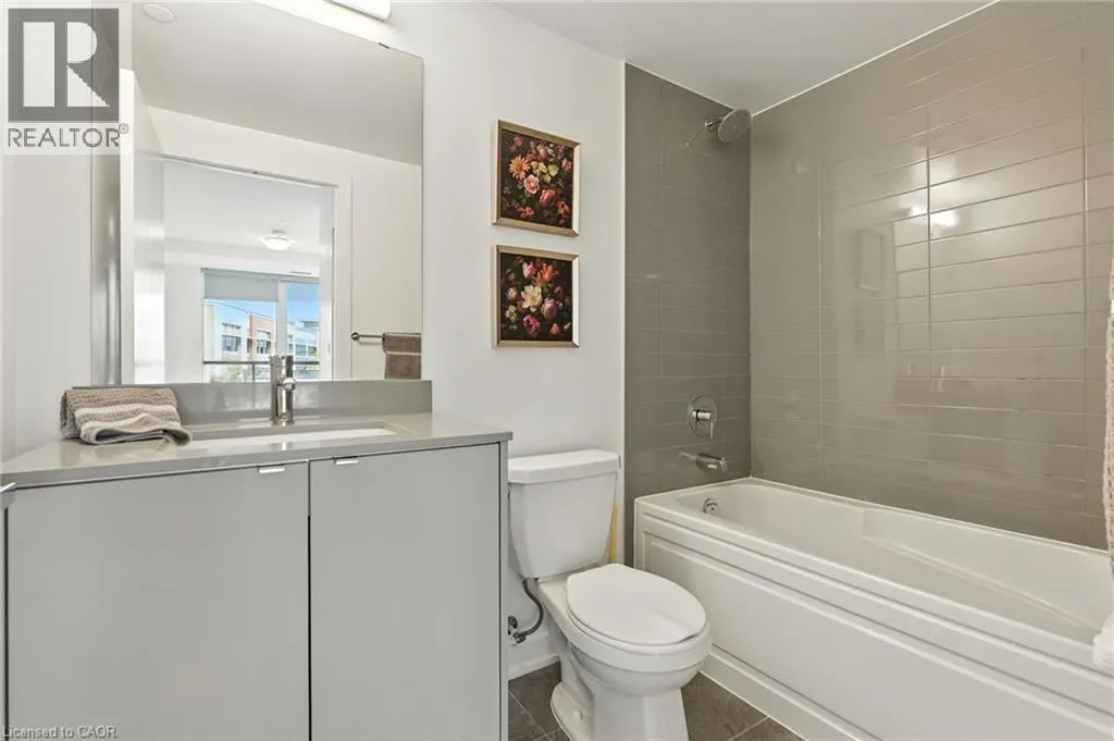3210 DAKOTA Common Unit# A220, #A220