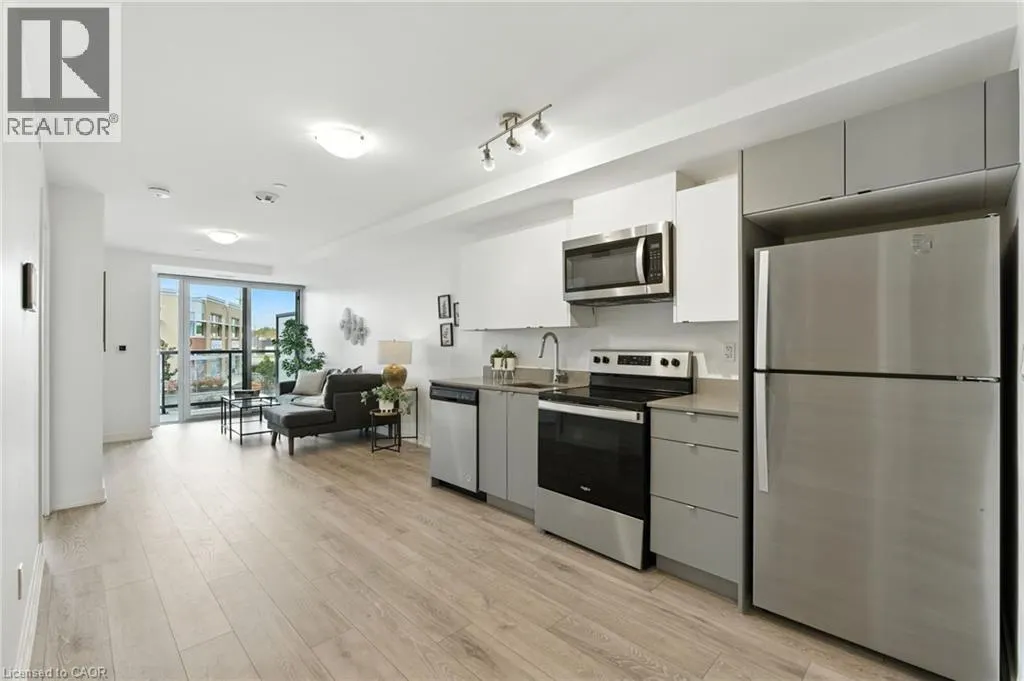 3210 DAKOTA Common Unit# A220, #A220