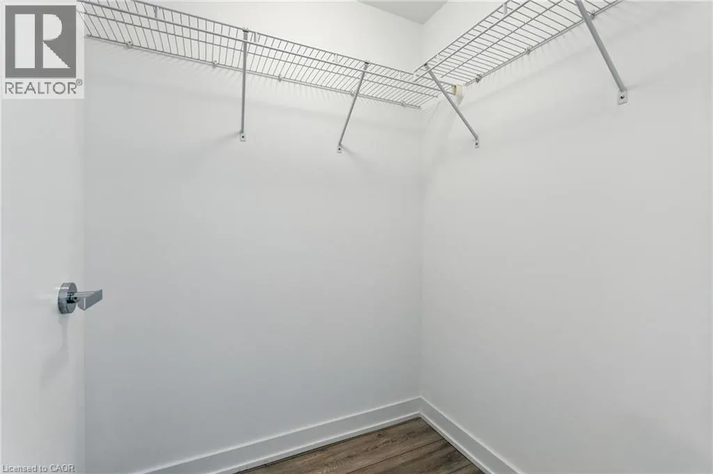 3210 DAKOTA Common Unit# A220, #A220