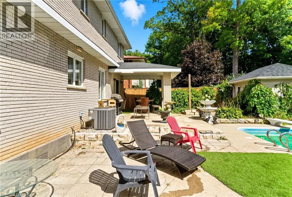 267 MEMORIAL Drive